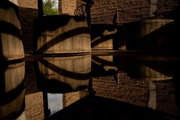 How Gin Is Made The Distillation Process Behind Every Bottle Acrónimo