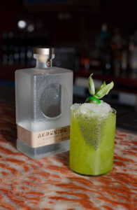 The Evolution of Gin in New York From Classic Cocktails to Local Craft Distilleries