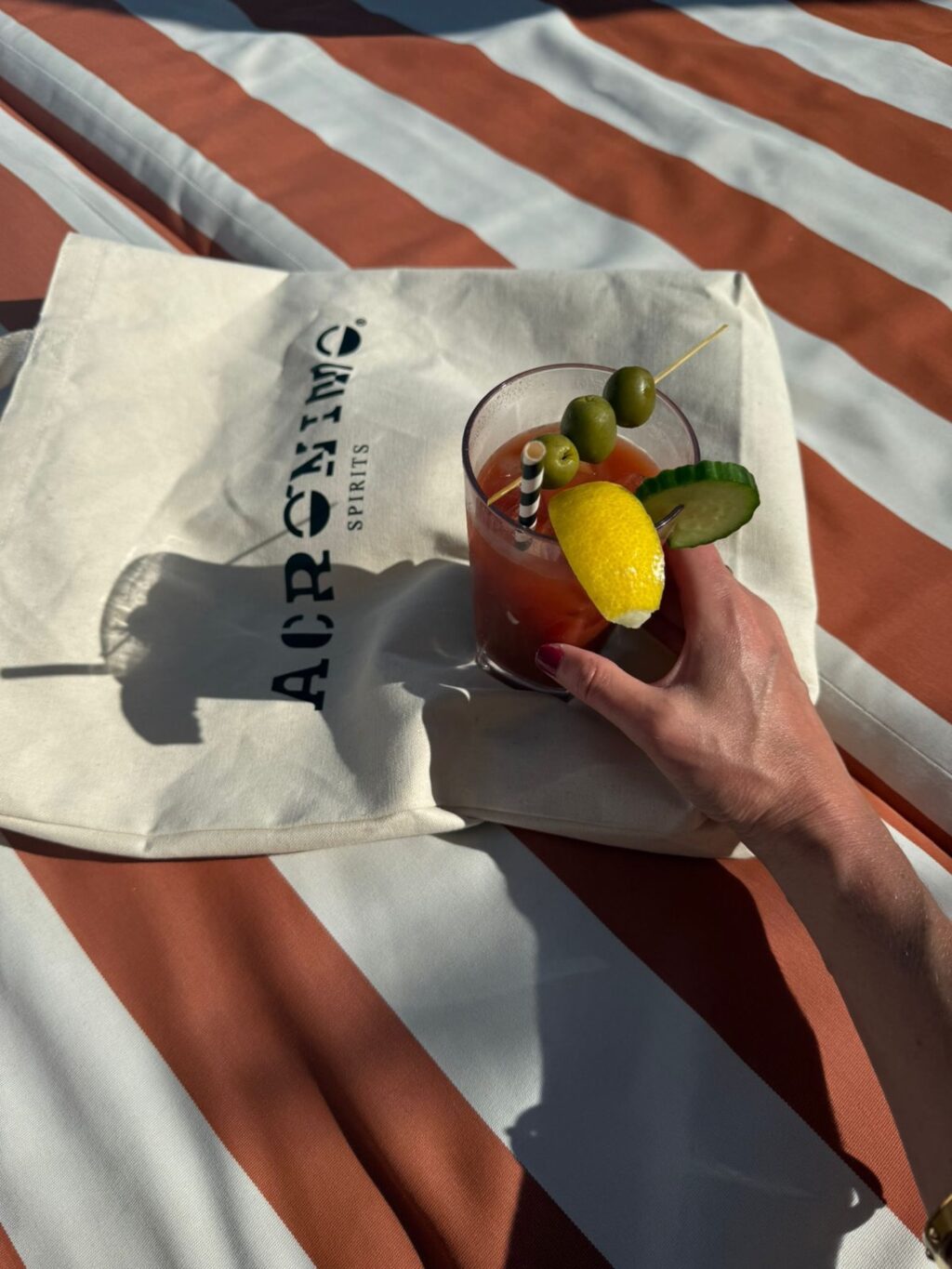 Instagram post from acronimo.spirits. This post is in position 5.