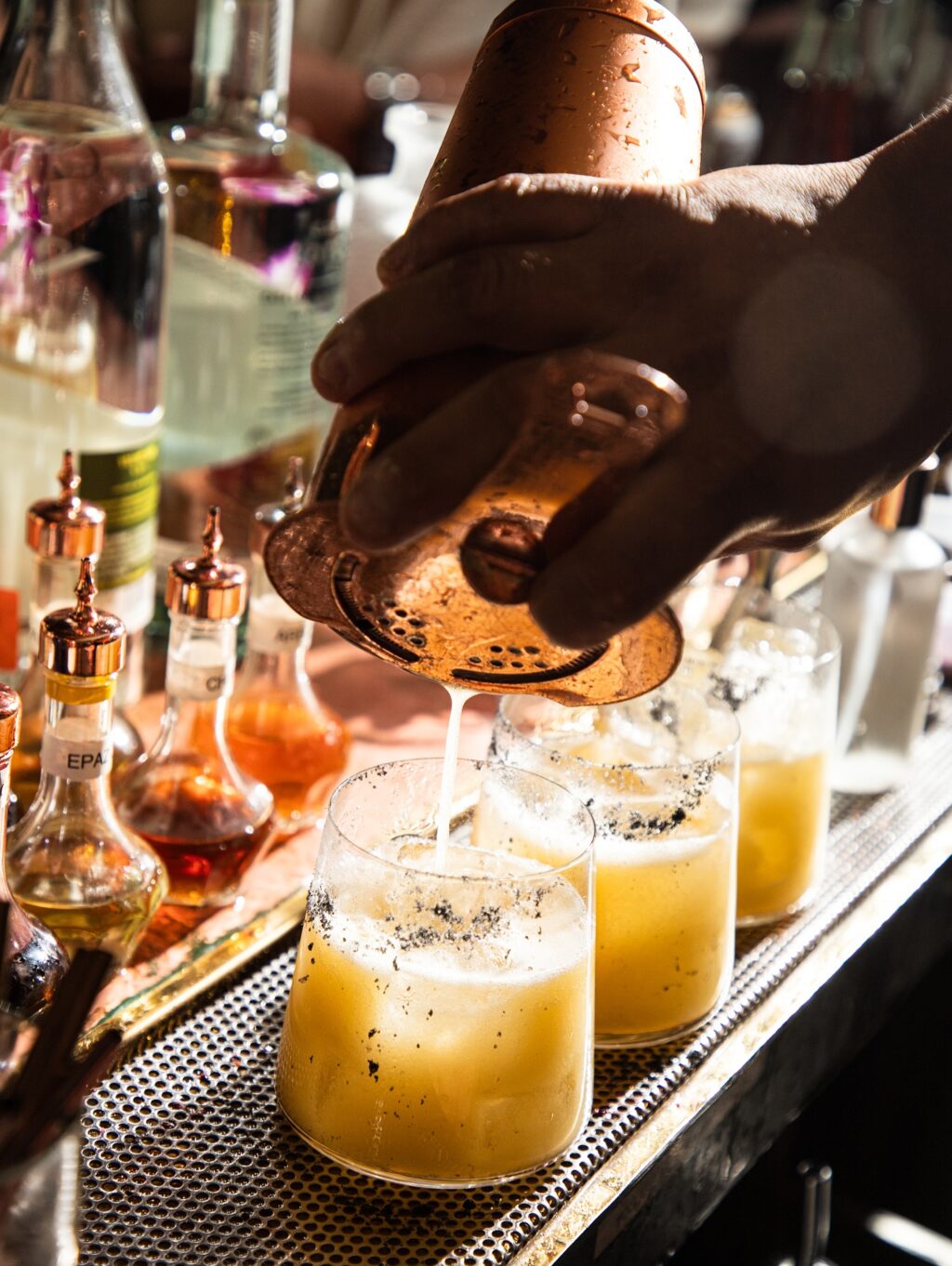 Instagram post from acronimo.spirits. This post is in position 3.