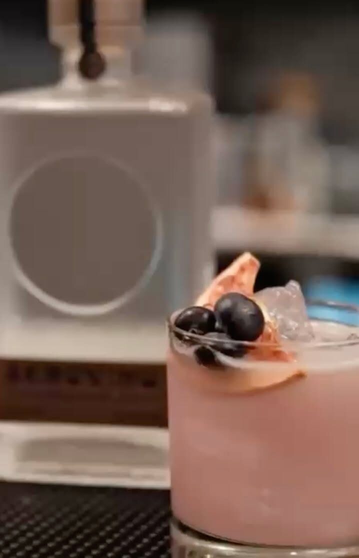 Instagram post from acronimo.spirits. This post is in position 4.